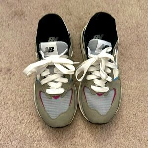 New balance sneakers